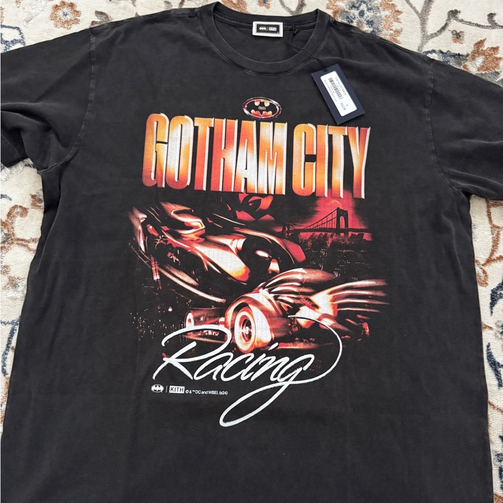 **SOLD Kith x Batman Batmobile vintage Tee - Black and Red